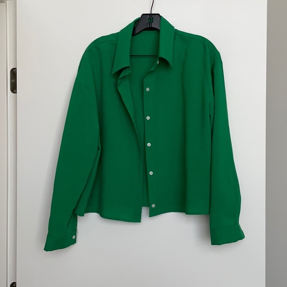 Set (shirt & shorts) - Picture 3 of 11